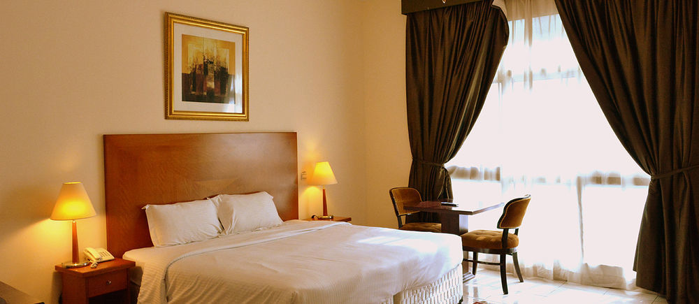 Icon Hotel Apartments Dubai Exterior photo